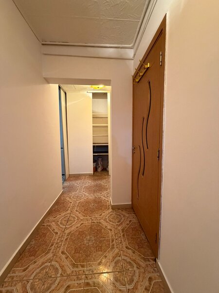 Nicolae Grigorescu, 5-7 minute metrou, bloc 1984,